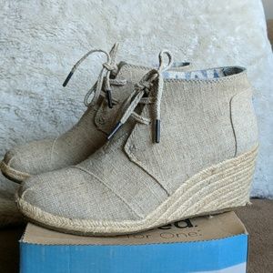 TOMS Desert Wedges